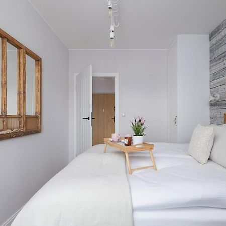 Prandoty Beautiful Apartment With Balcony Cracow By Renters Prestige Краків Екстер'єр фото