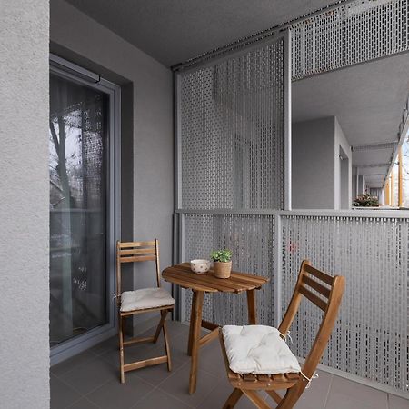 Prandoty Beautiful Apartment With Balcony Cracow By Renters Prestige Краків Екстер'єр фото